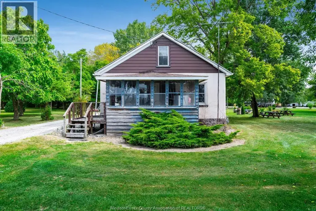633 Point Pelee Drive, Leamington